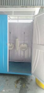 Four Urinals Toilet Block